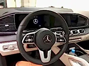 Оклейка салона пленкой